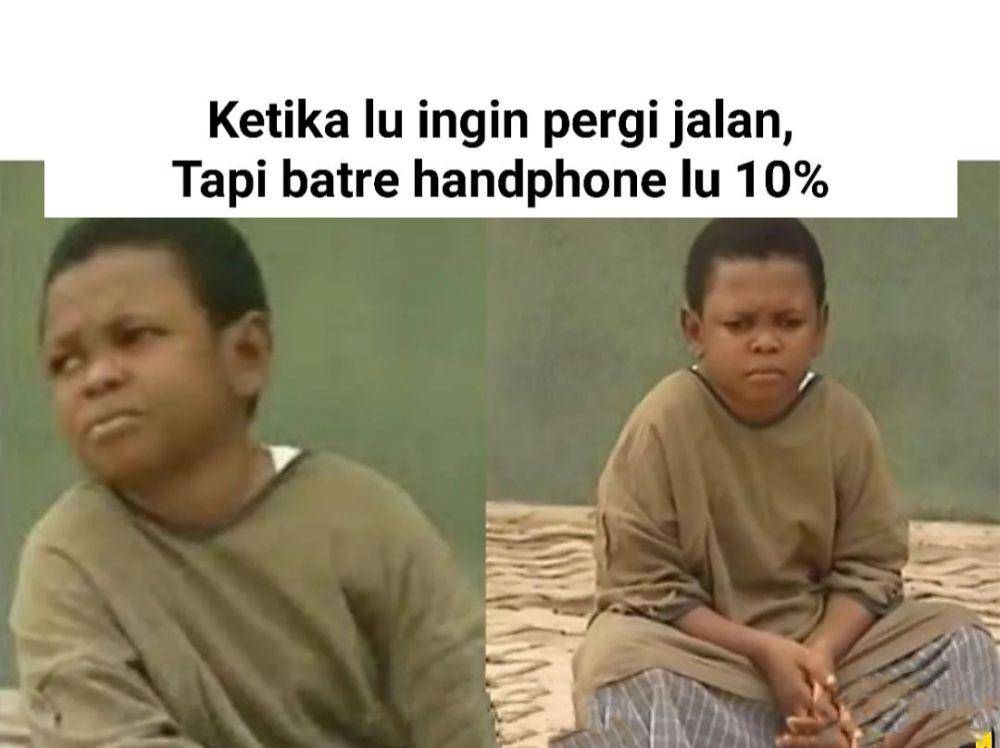 meme lagi charge HP (instagram.com/statuslucu_official)