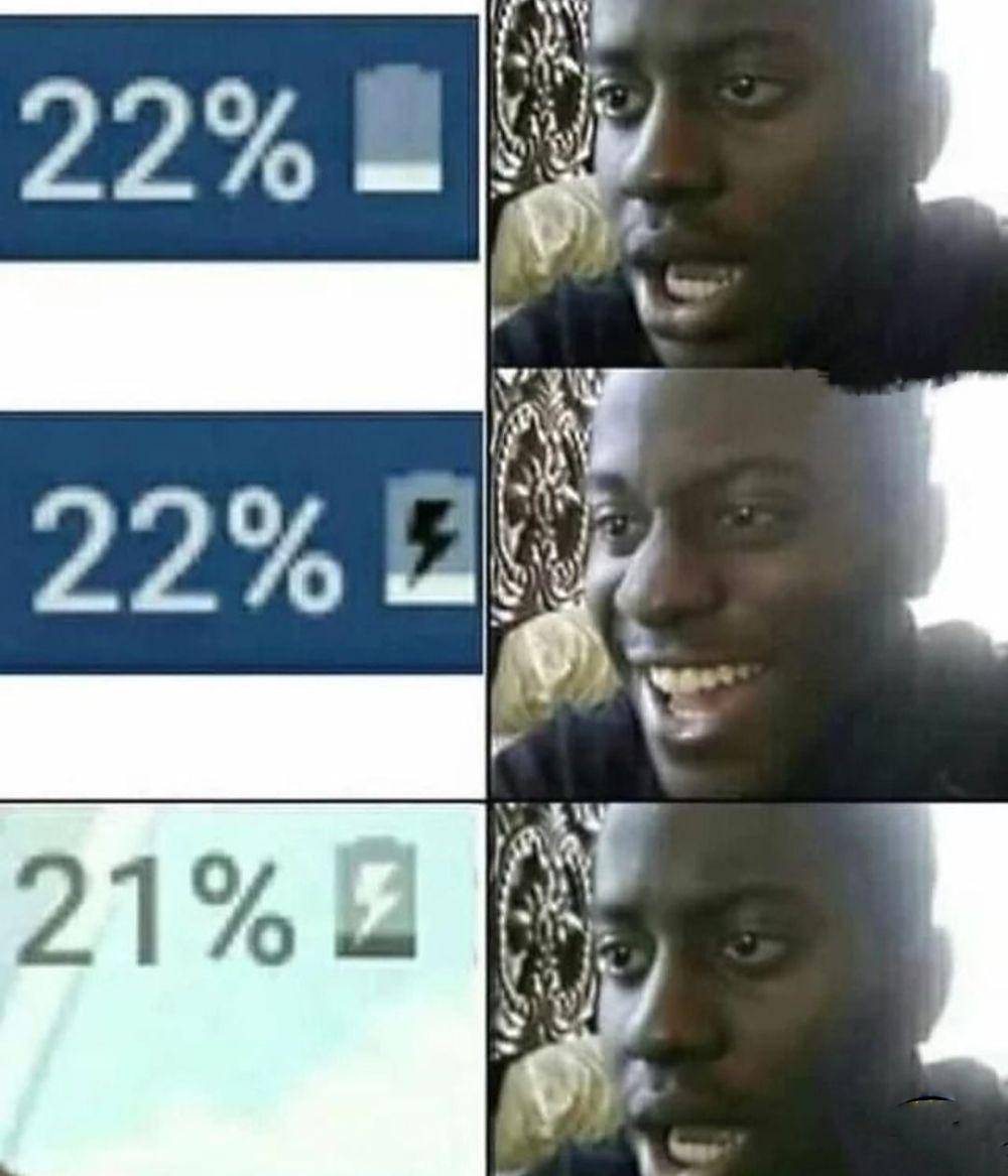 meme lagi charge HP (instagram.com/statuslucu_official)