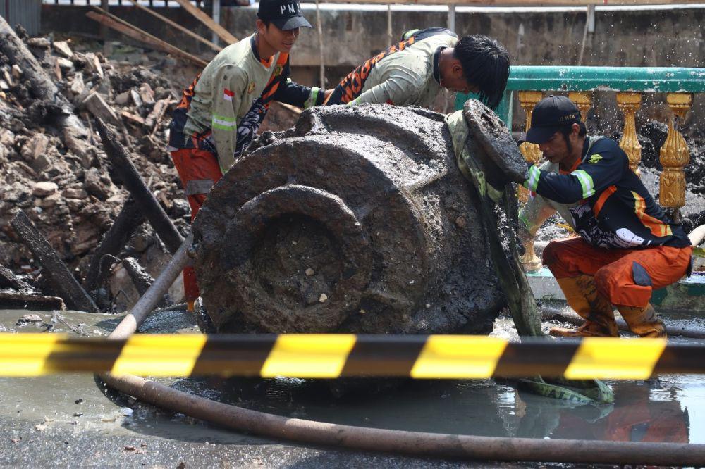 Antropolog Banjarmasin Gali Benda Kuno di Bawah Surau Al Hinduan