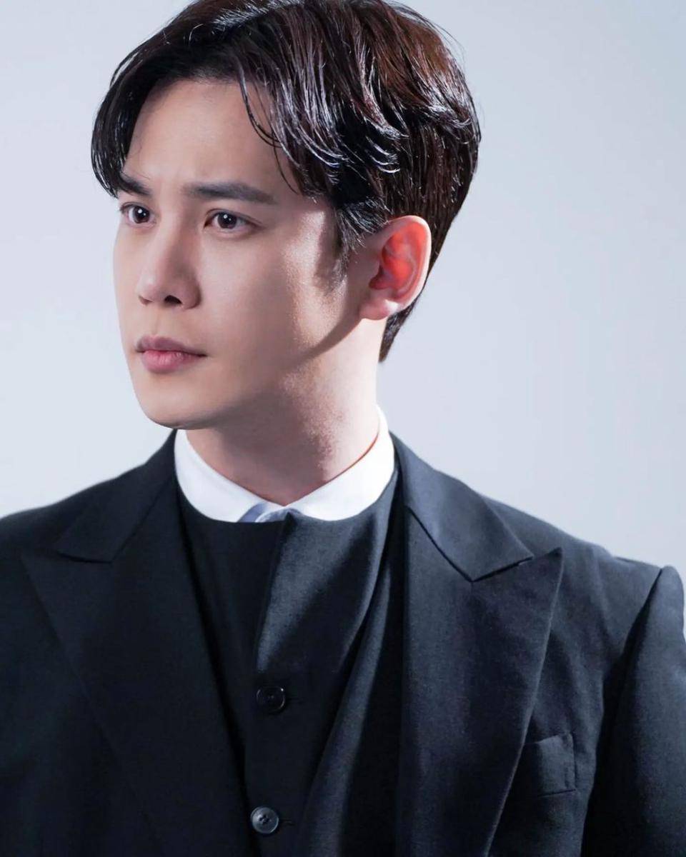 Park Ki Woong di drama Pandora: Beneath the Paradise (instagram.com/oopkwoo)