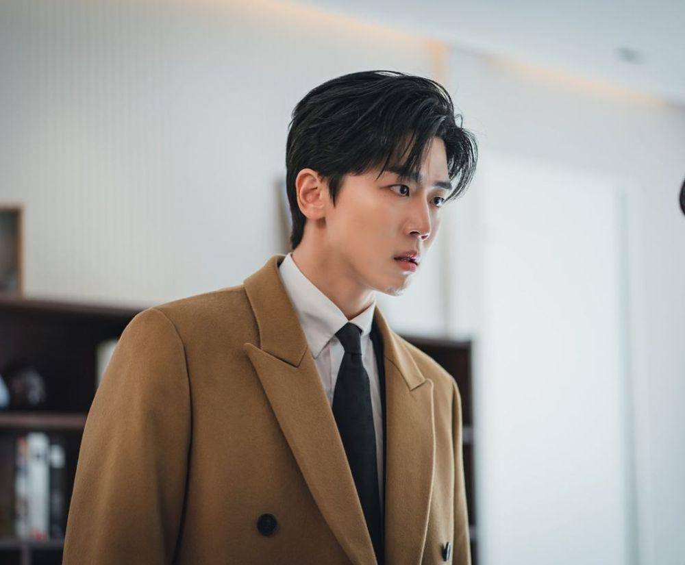 Jung Eui Jae di drama The Real Has Come (instagram.com/jungeuijae)