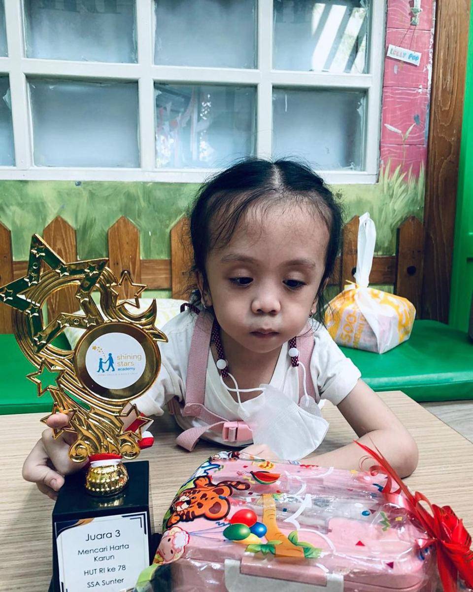 potret Ziona menang lomba 17-an (instagram.com/joannaalexandra)