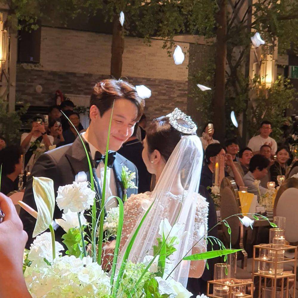 Resepsi pernikahan Hyun Tak dan Hirai Saya (instagram.com/myeongha.kye)