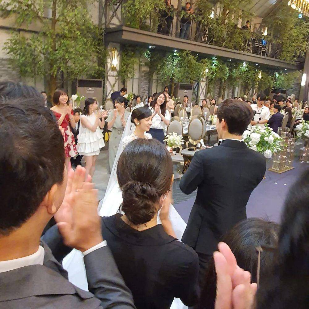 Resepsi pernikahan Hyun Tak dan Hirai Saya (instagram.com/myeongha.kye)