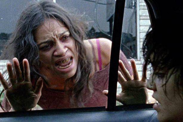 Rosario Dawson dan Vanessa Hudgens dalam film Gimme Shelter (dok. Roadside Attractions/Gimme Shelter)