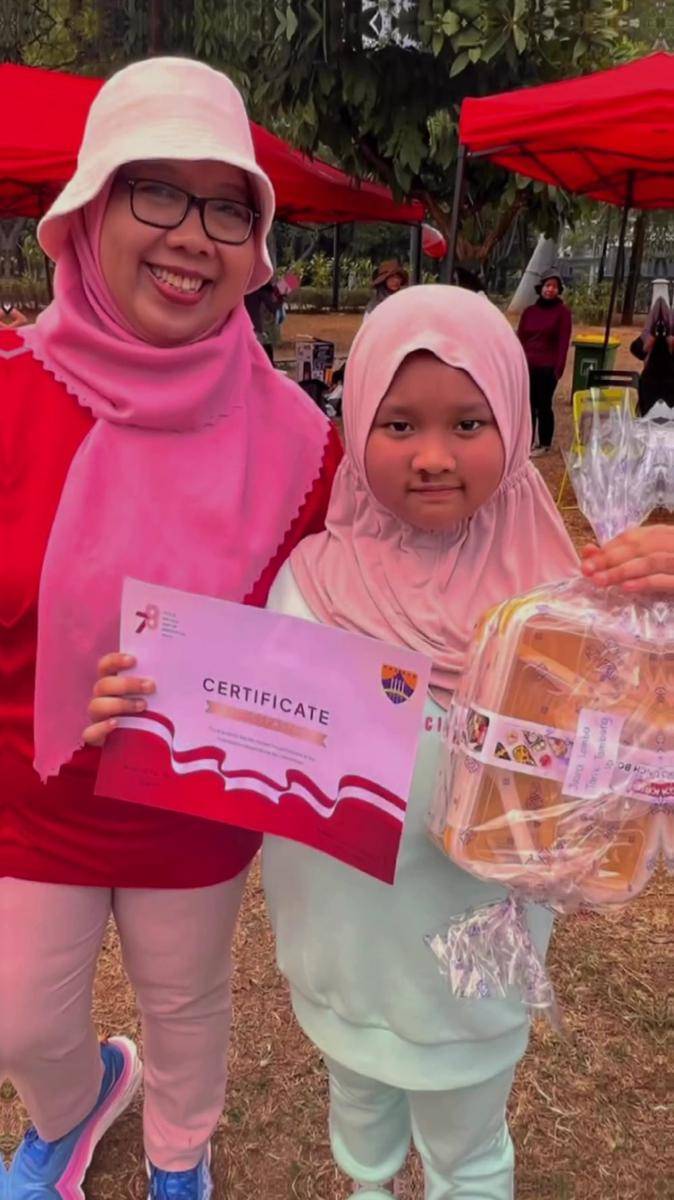 potret Starla menang lomba 17-an (instagram.com/mommy_starla)