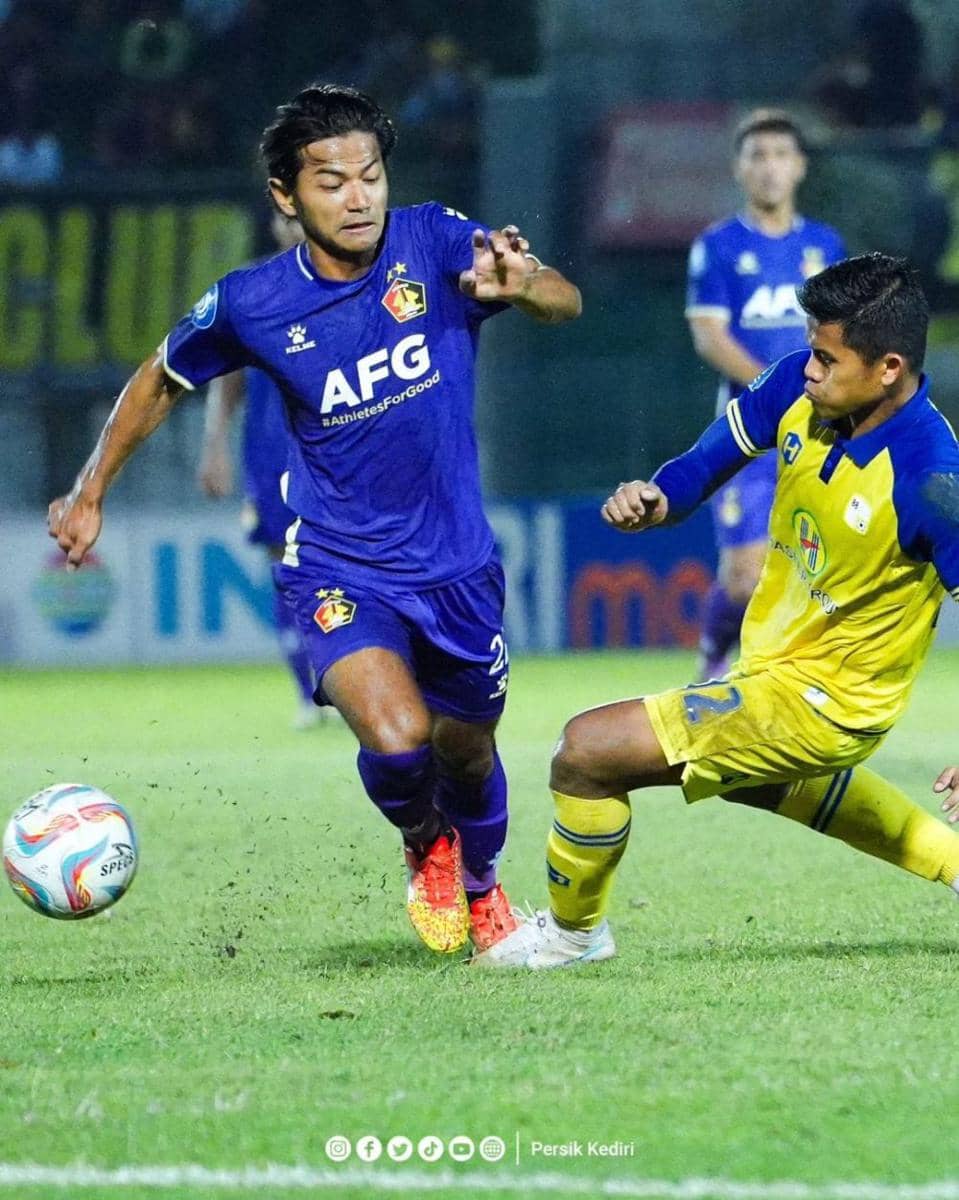 Pemain Persik Kediri saat melawan Barito Putra. Instagram.com/ persikfcofficial