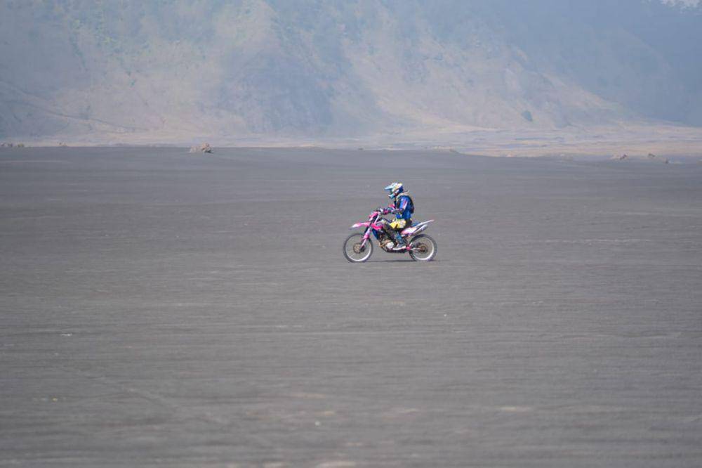 Trabasan lautan pasir Bromo bersama Yamaha. (Dok. Moto East Java)