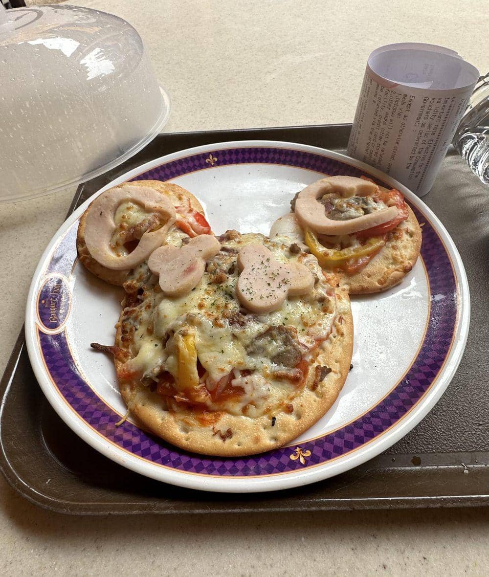 potret kocak piza menyerupai sesuatu (reddit.com/user/yummypony)