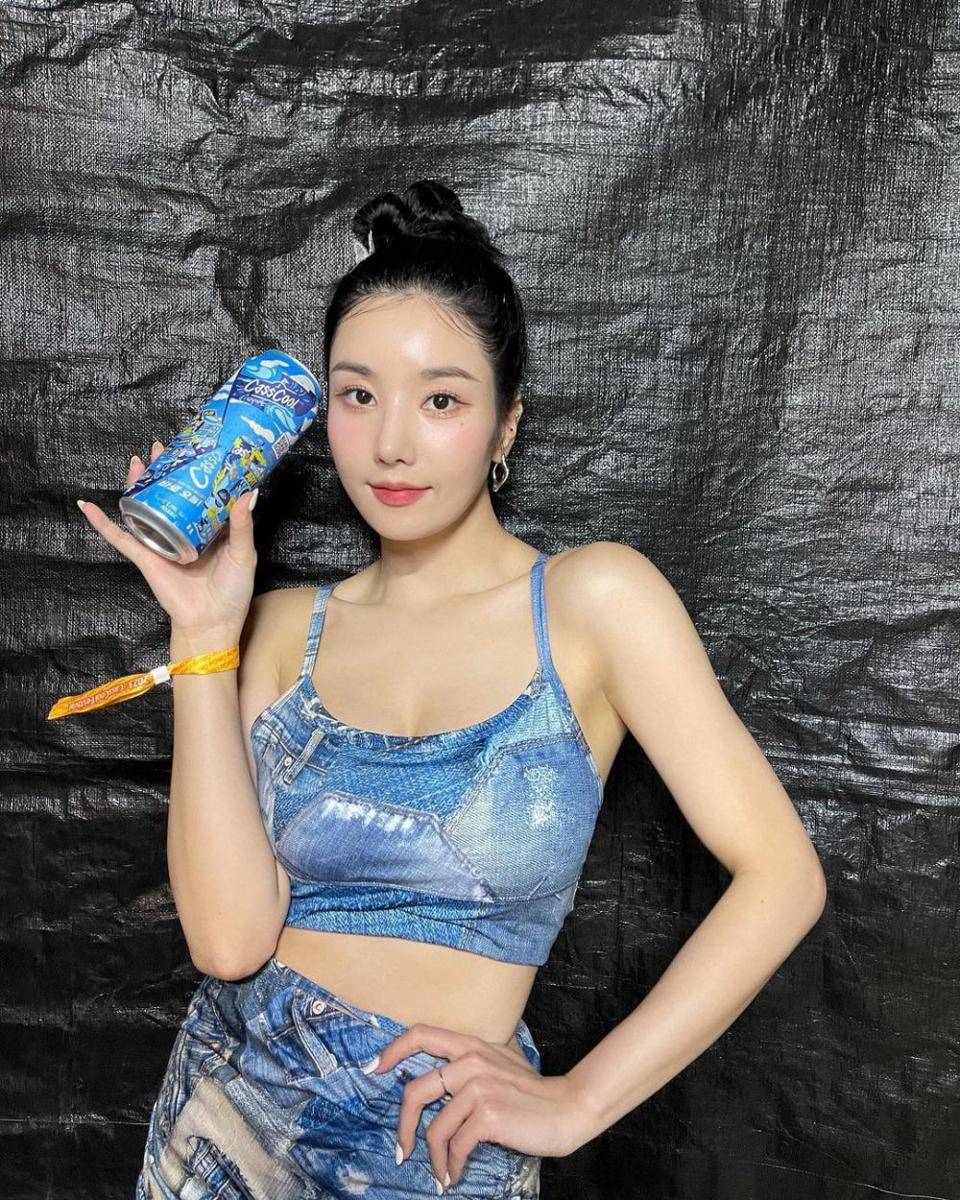 potret Kwon Eunbi di Cass Cool Festival (instagram.com/silver_rain.__)