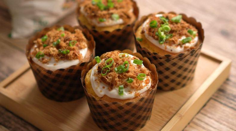 Resep Muffin Abon Ayam yang Gurihnya Melekat di Lidah