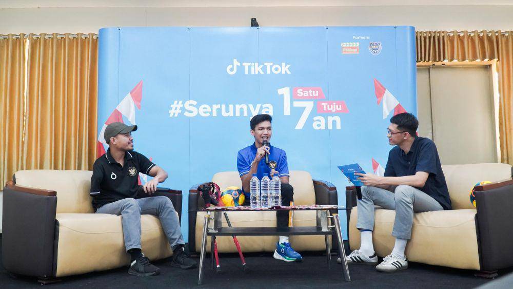 Sharing session bersama Perkumpulan Sepak Bola Amputasi Indonesia (PSAI) dan Agung Rizki Satria di Wisma Pamentas, Jakarta (Dok. TikTok)