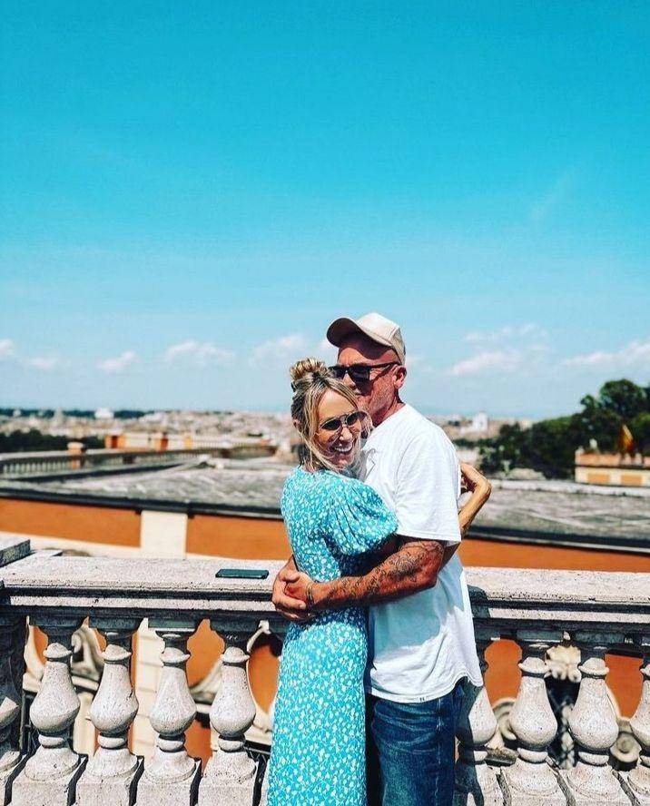 potret mesra ibu Miley Cyrus dan aktor Prison Break (instagram.com/tishcyrus)