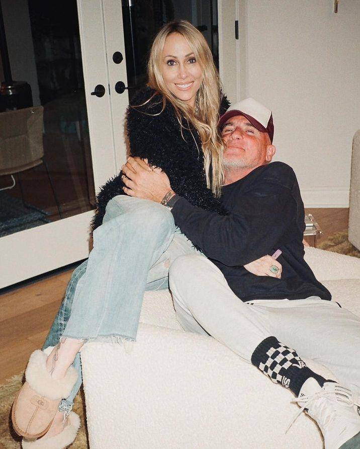potret mesra ibu Miley Cyrus dan aktor Prison Break (instagram.com/tishcyrus)