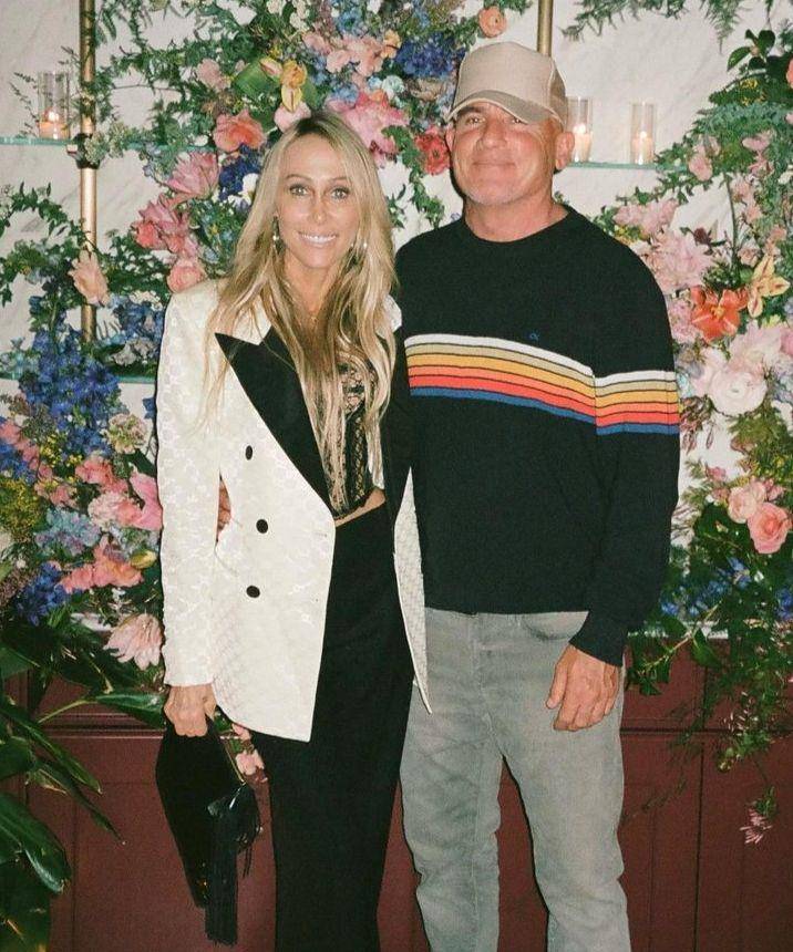 potret mesra ibu Miley Cyrus dan aktor Prison Break (instagram.com/tishcyrus)