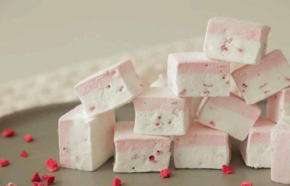 Resep Homemade Strawberry Marshmallow, Fluffy Abis!