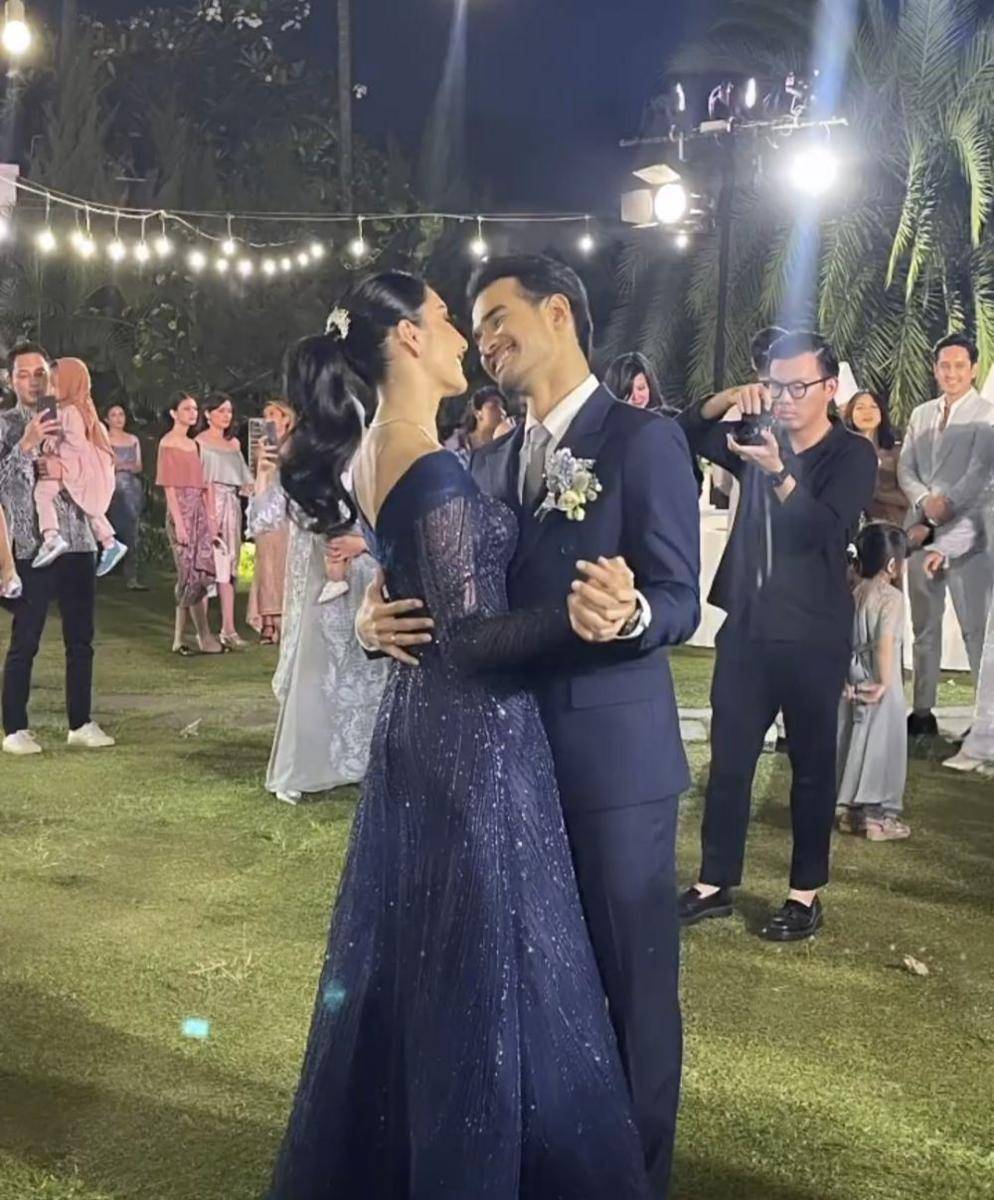 Resepsi pernikahan Tyas Mirasih dan Tengku Tezi. (Instagram.com/ratihpratiwisugianto)