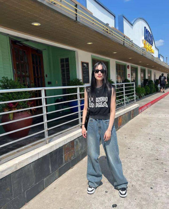 Mina TWICE (instagram.com/mina_sr_my)