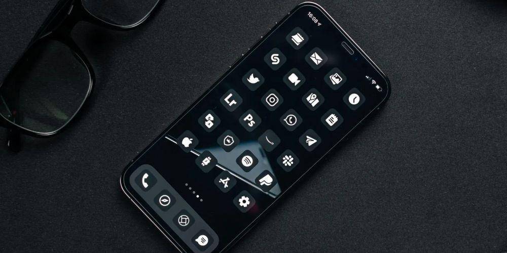 iPhone (dok. Apple)