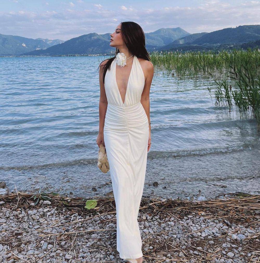 referensi outfit warna putih ala Alyssa Daguise (instagram.com/alyssadaguise)