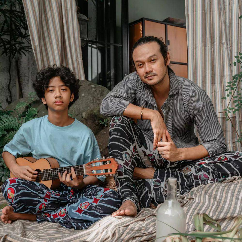 potret Dwi Sasono dan buah hati (instagram.com/dwisasono)