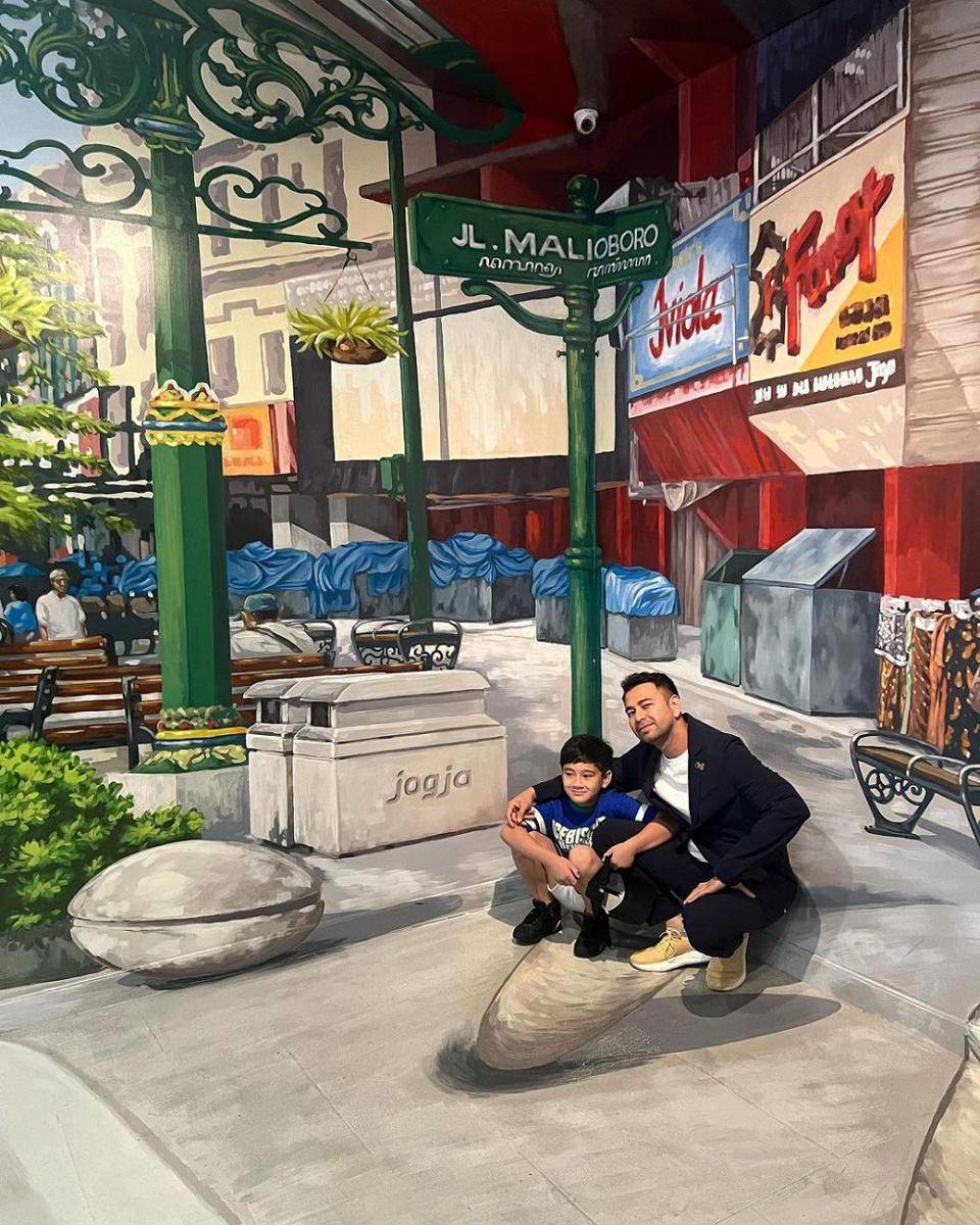 potret Raffi Ahmad dan Rafathar (instagram.com/raffinagita1717)