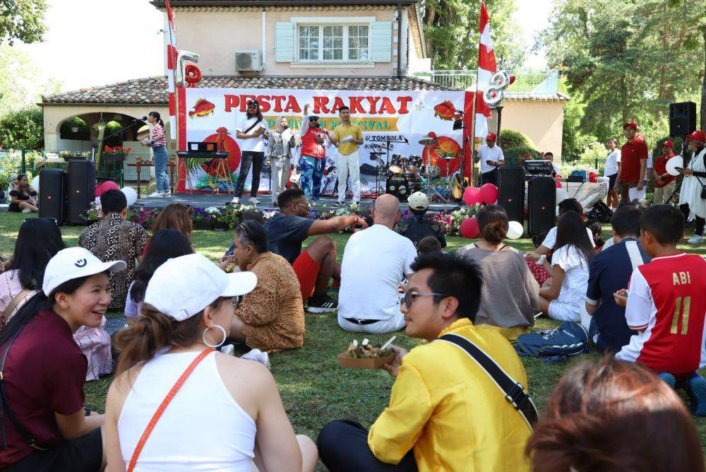 Kemeriahan Pesta Rakyat PTRI Jenewa, Swiss. (dok. PTRI Jenewa)