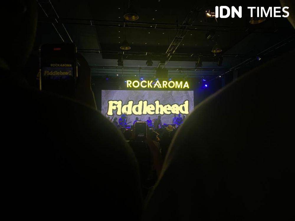 Fiddlehead saat mentas di Toba Dream dalam rangkaian tour Asia dan Australia. (IDN Times/Ilyas Mujib)
