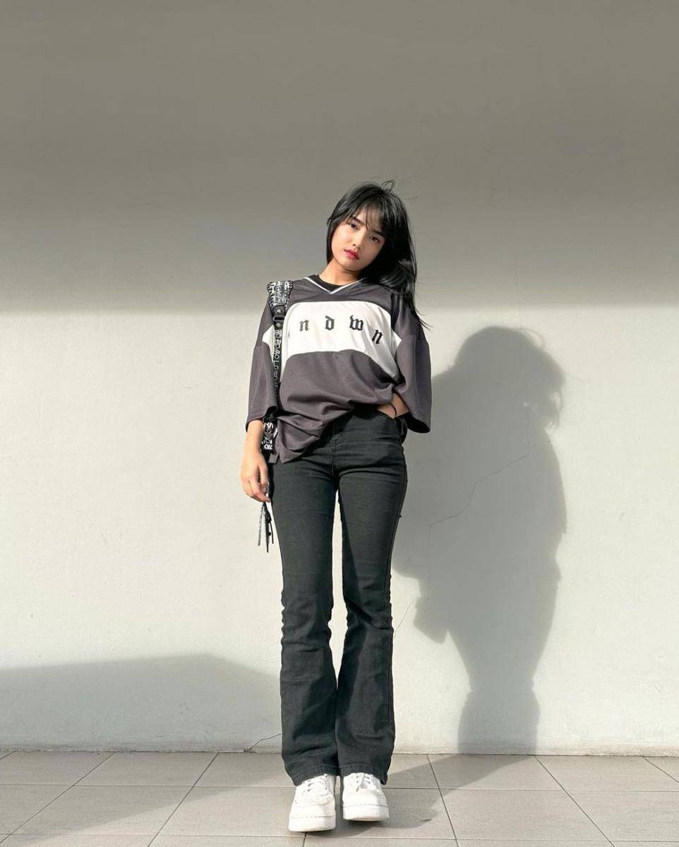 Baju liburan ala Fuji An (instagram.com/fuji_an)