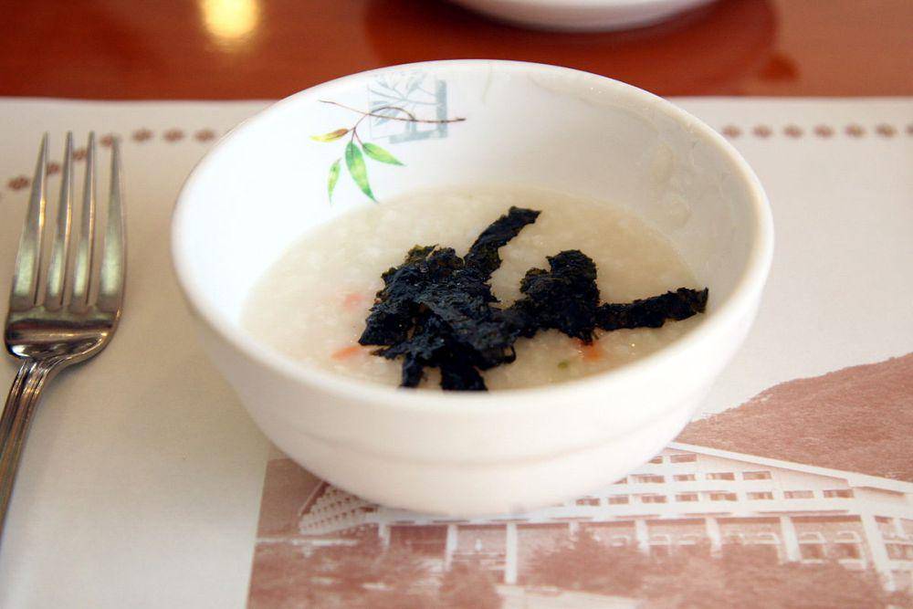 ilustrasi ogokbap (commons.wikimedia.org/Jungho Jung)