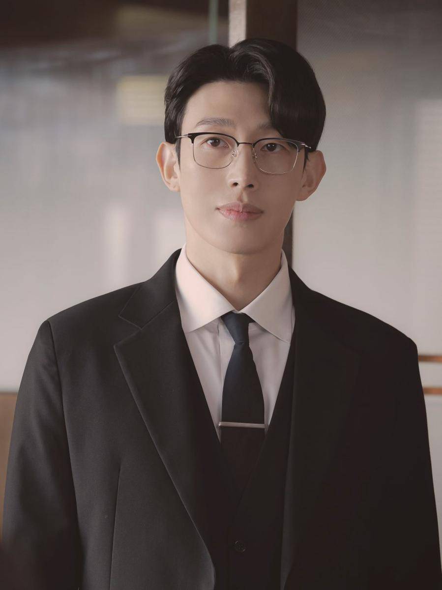 Kang Ki Young dalam drama Extraordinary Attorney Woo (dok. ENA/Extraordinary Attorney Woo)
