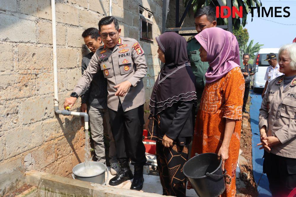Warga Tajurhalang Terdampak Kekeringan, Polres Depok Bantu Sumur Bor