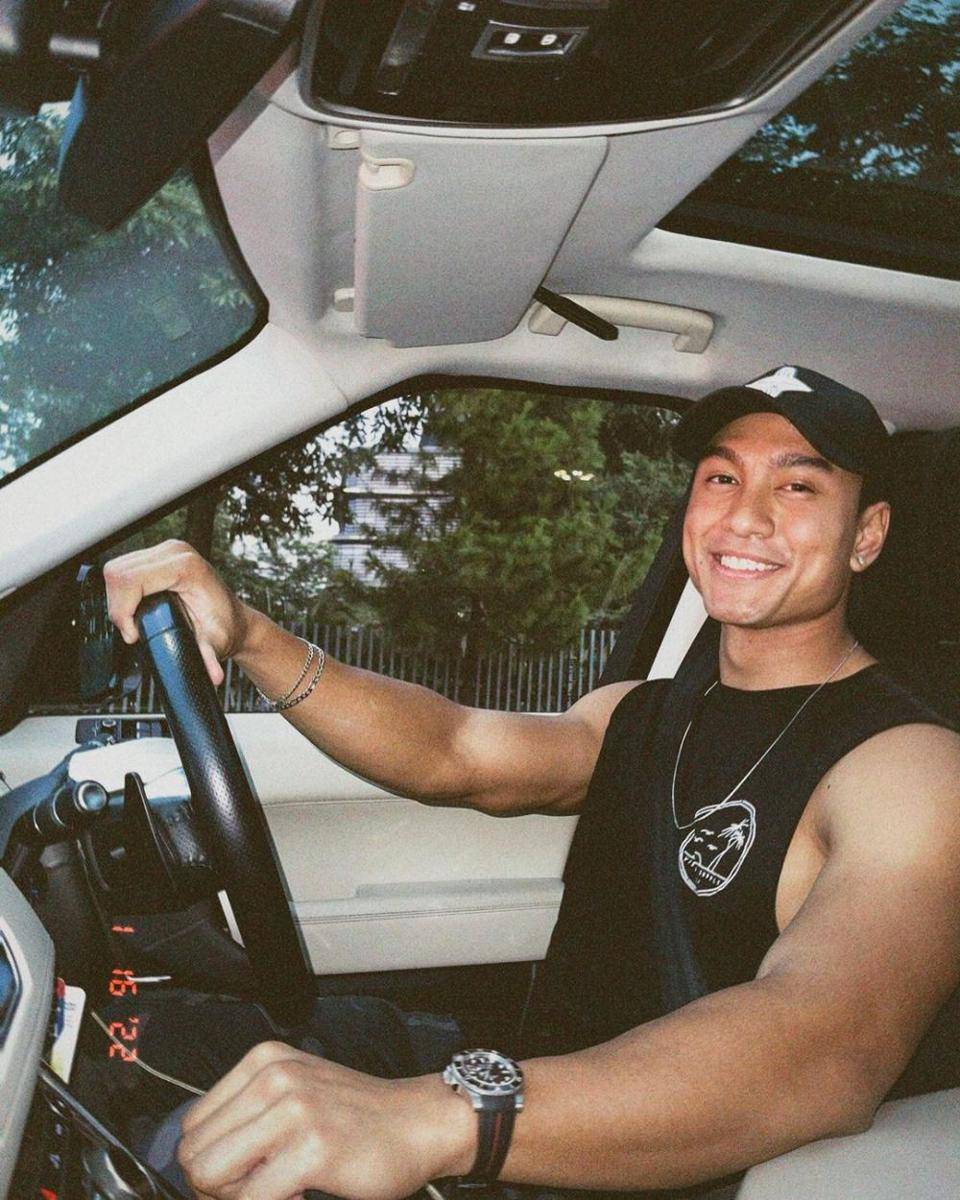 Austin Alexander Soetopo (instagram.com/ austin.alxndr)