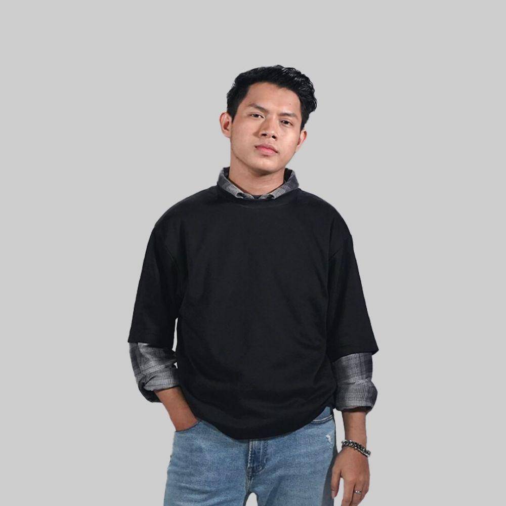 Rony Idol (instagram.com/ronyparulian__)