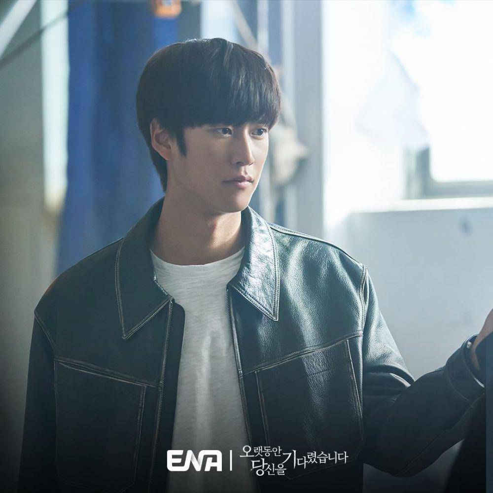 Oh Jin Sung (Na In Woo) di drakor Longing for You (instagram.com/channel.ena.d)