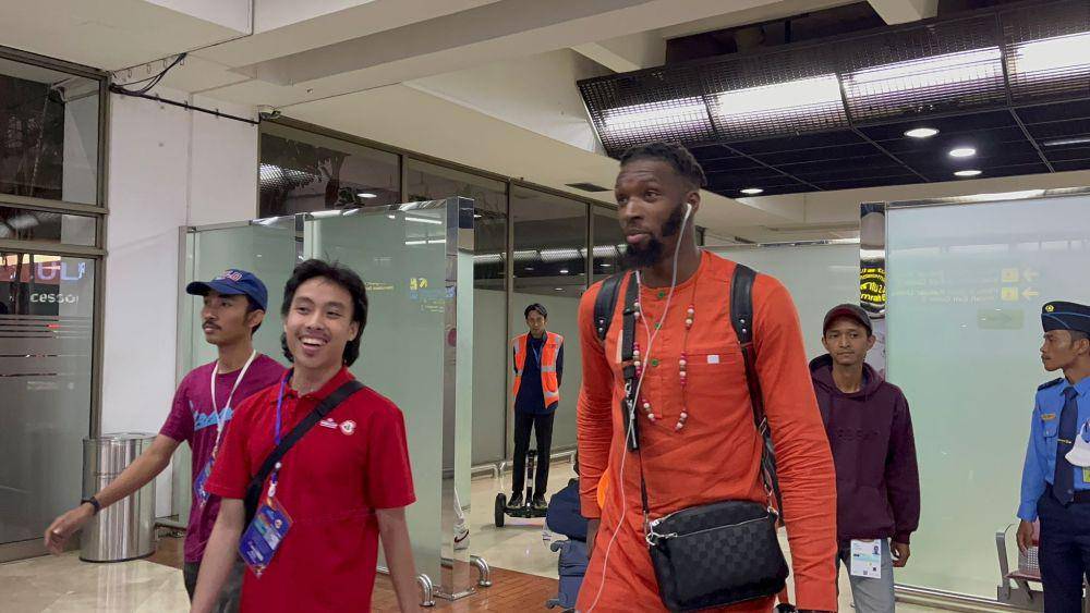 Skuad Pantai Gading tiba di Jakarta. (Dok. LOC Piala Dunia Basket 2023)