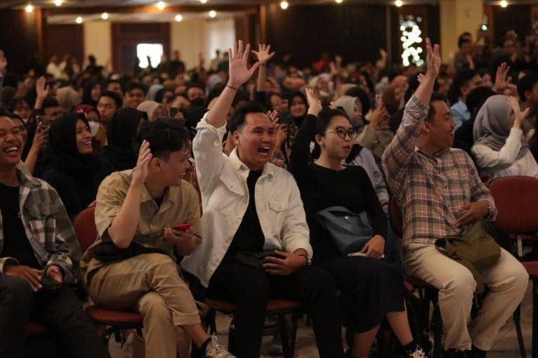Menteri Investasi, Bahlil Lahadalia berjanji memberikan modal usaha kepada mahasiswa UGM (Humas UGM)