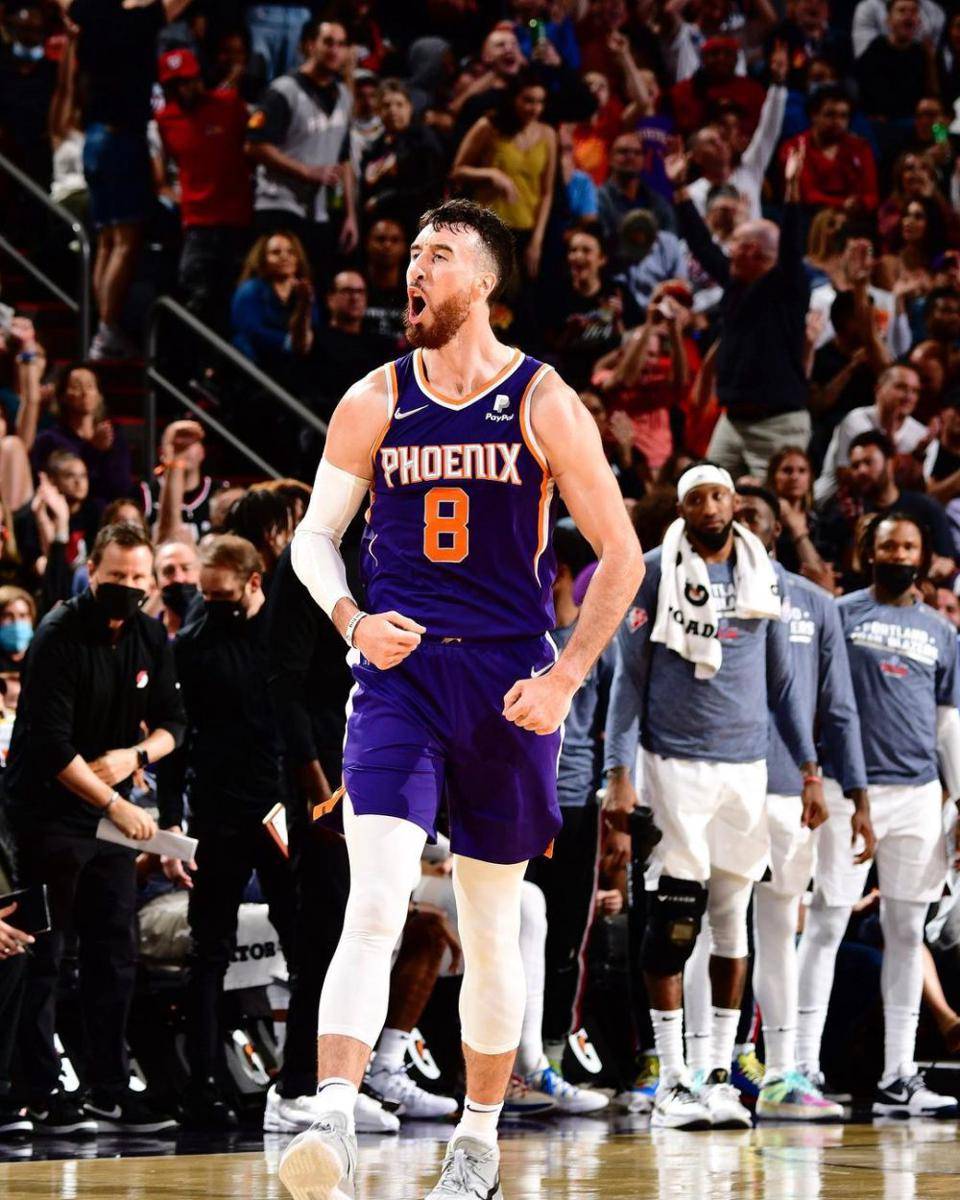 Frank Kaminsky saat berseragam Phoenix Suns. (instagram.com/fskpart3)