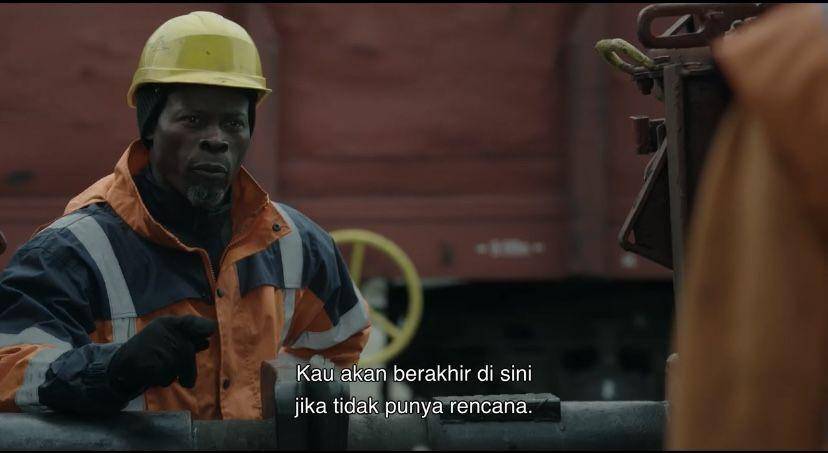 potret Djimon Hounsou dalam film Gran Turismo (youtube.com/Sony Pictures Indonesia)
