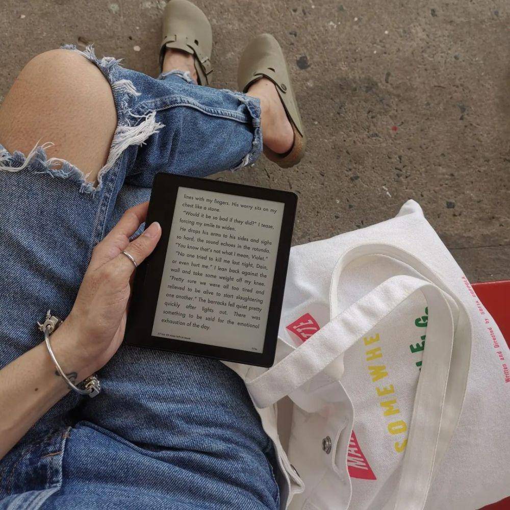 ilustrasi buku elektronik (instagram.com/amazonkindle)