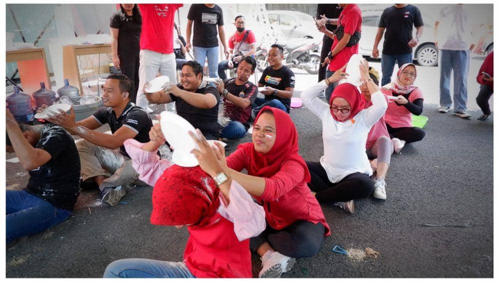 Lomba memeriahkan HUT RI Ke-78 diadakan di Rifan Financindo Semarang. (IDN Times/Dok Humas Rifan Financindo Semarang)
