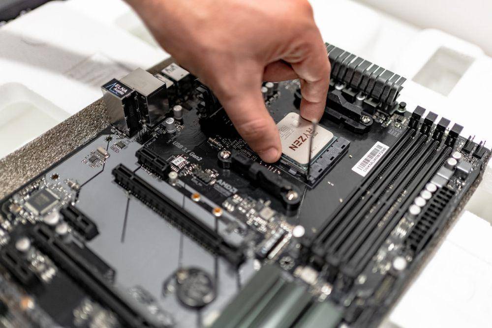 ilustrasi upgrade PC (pexels.com/IT services EU)