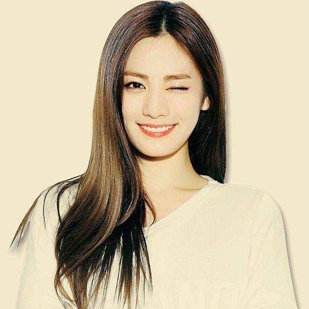 Nana (instagram.com/nana_afterschool)