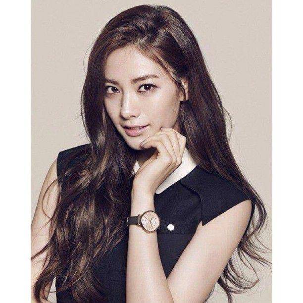 Nana (instagram.com/nana_afterschool)