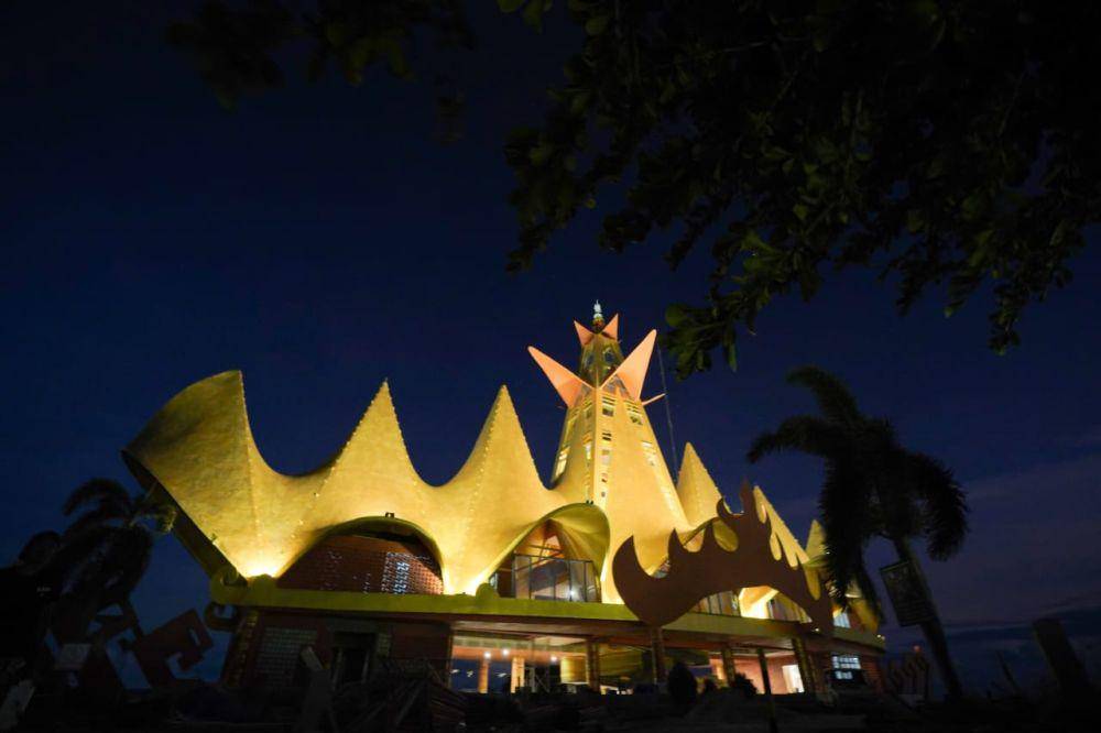 Menara Siger BHC Lampung. (Dok. ASDP Indonesia)