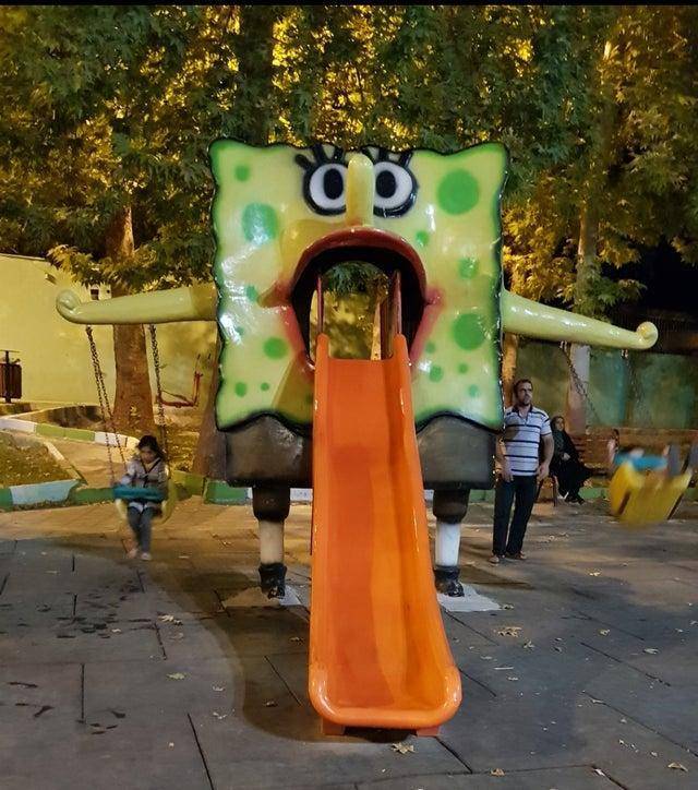 potret objek bentuk SpongeBob paling creepy (reddit.com/user/YeOldeStonebox)