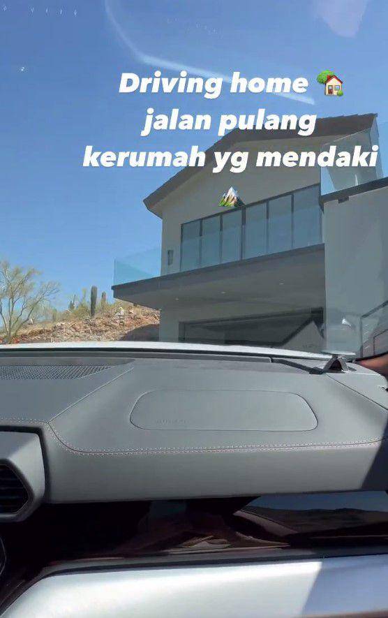 rumah Farah Quinn (Instagram.com/farahquinnofficial)
