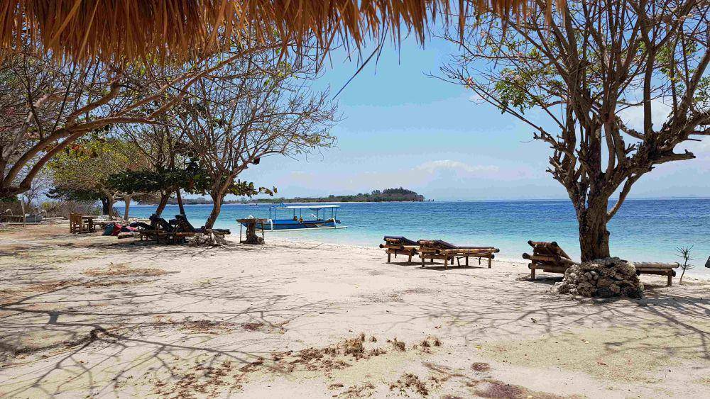 Gili Layar (google.com/maps/Philip Harvey)
