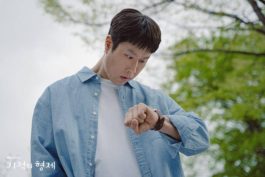 Jung Woo di drama Korea Miraculous Brothers (dok. JTBC/Miraculous Brothers)