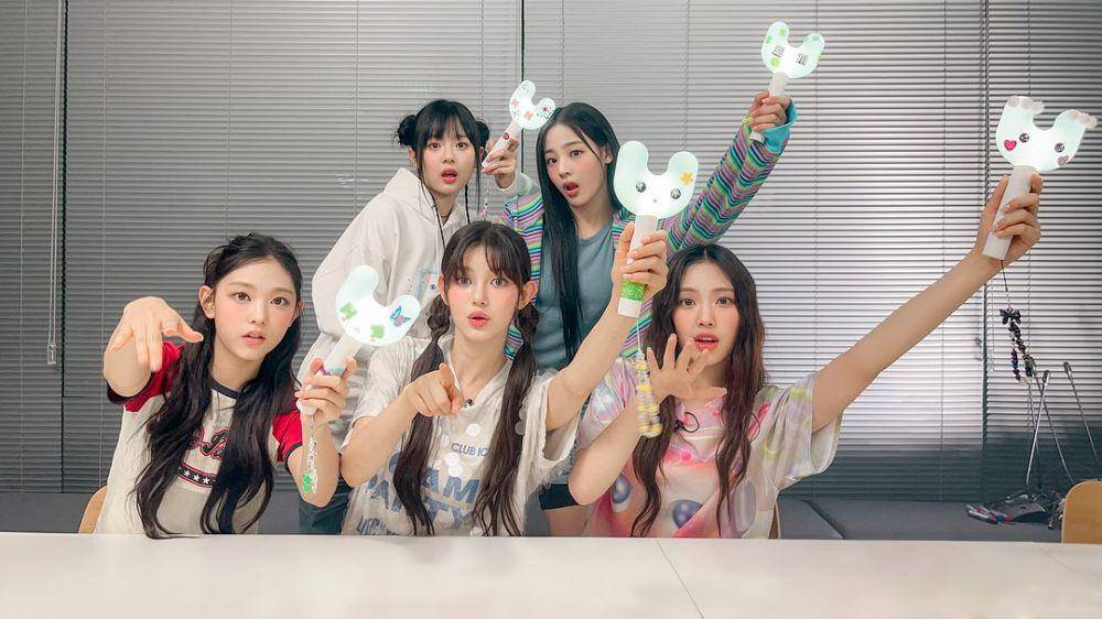 Girl Group New Jeans (Instagram.com/newjeans_official)